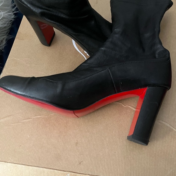 The “Gena” Louboutin is a great staple boot you will wear forever! - Picture 2 of 6